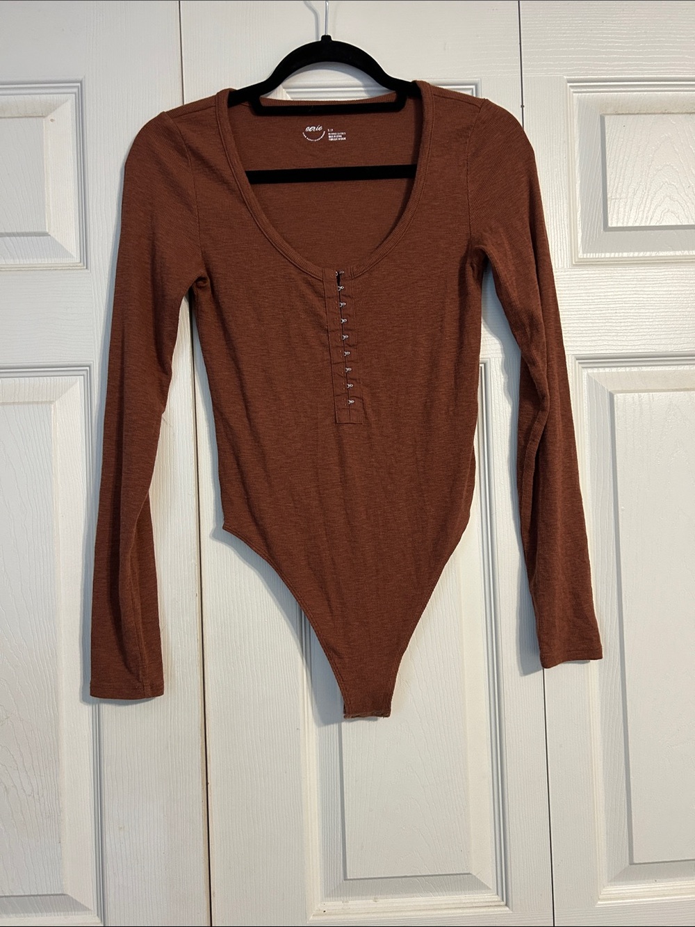 aerie Small Ribbed Long Sleeve Bodysuit Rust Chocolte Brown Long Sleeve Hook - Picture 2 of 7